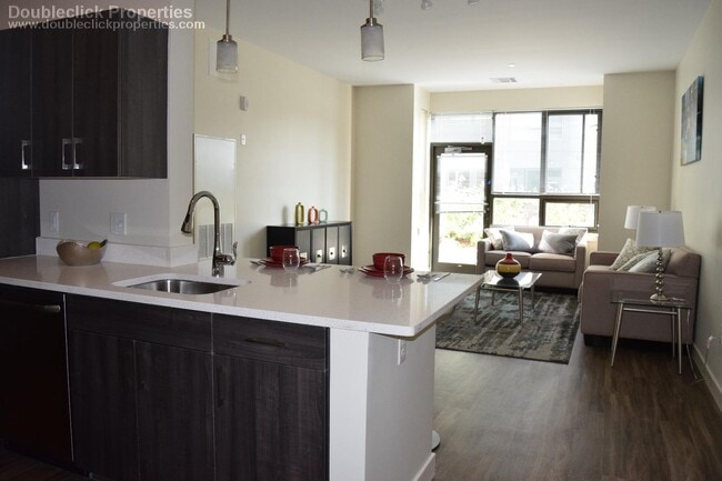 Building Photo - 180 Eastern Ave Unit 205