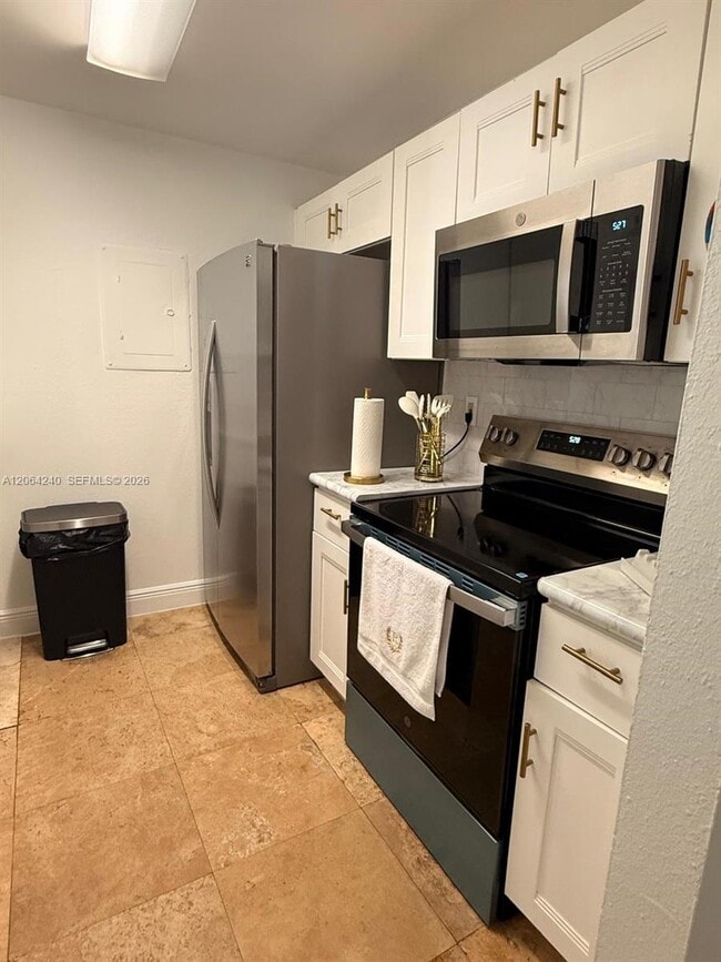 Photo - 2160 SW 16th Ave Unit 320