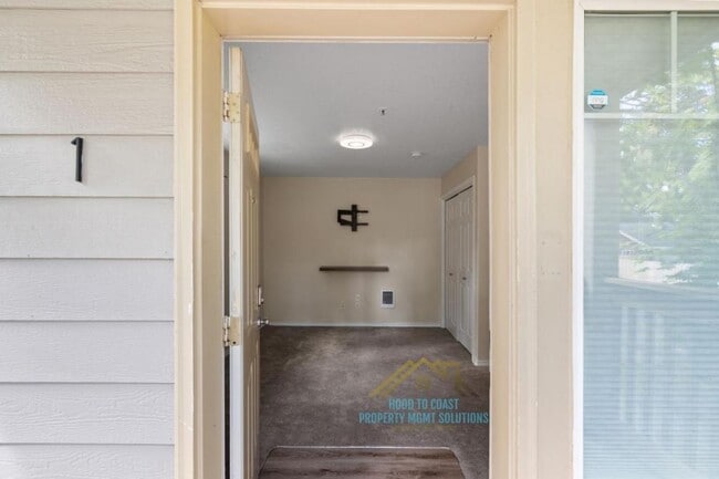 Photo - 225 SE 126th Ave