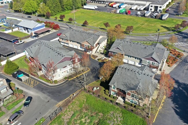 Photo - Sumner Square