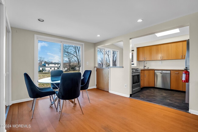 Photo - 459 W Park Ave