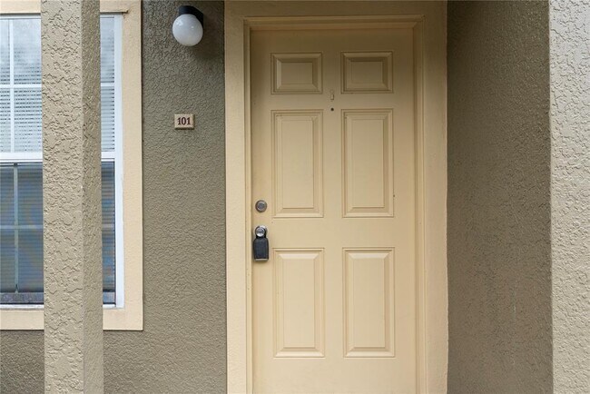 Photo - 5934 Brickleberry Ln Unidad 101