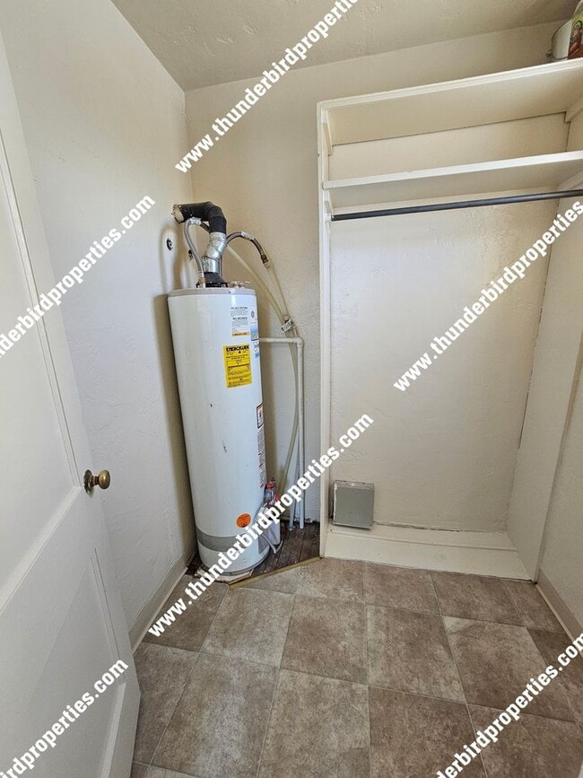 Photo - 412 10th St SW Unit D