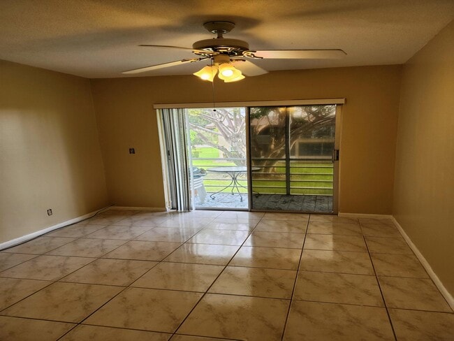 Building Photo - 239 Coventry J Rental