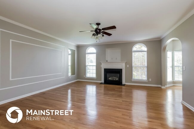 Photo - 2405 Carmathen Rd