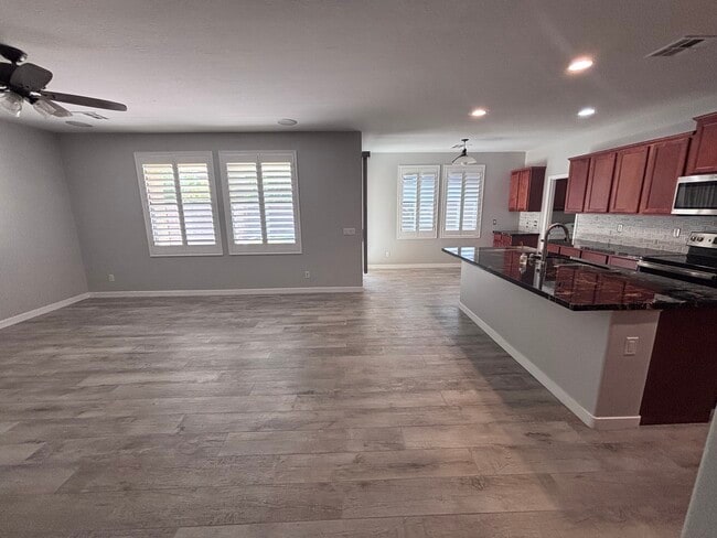 Photo - 3857 E Phelps St