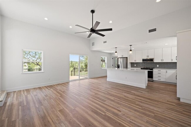 Photo - 11151 State Hwy 71