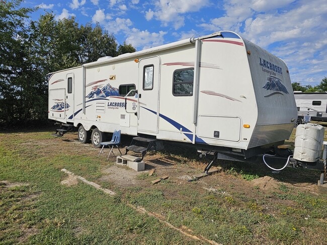 Photo - 3424 FM 13 Unit 2