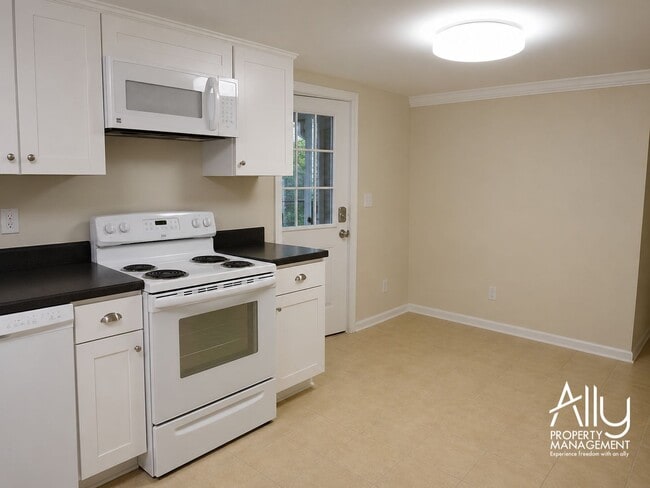 Photo - 210 Raymond Ave