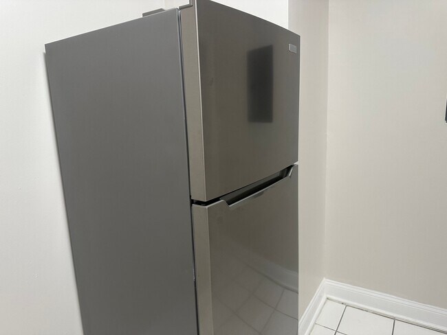 Photo - 332 61st St Unidad B3