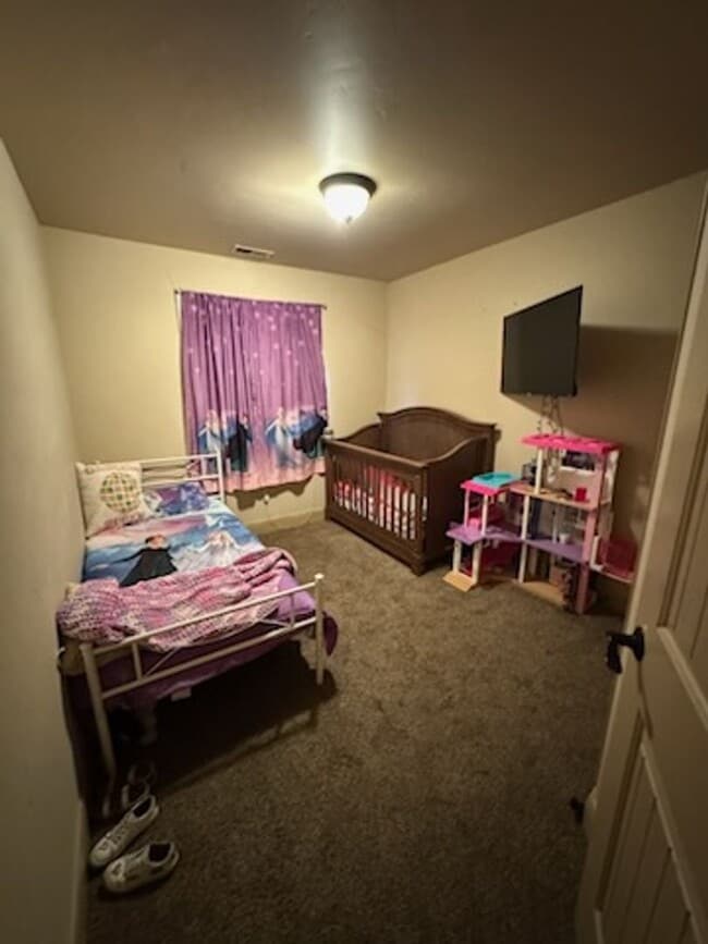Charming Townhome - Charming Townhome