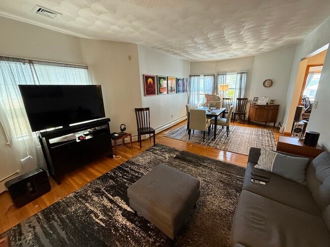 Photo - 49 Curtis Ave Apartamento Unidad 2