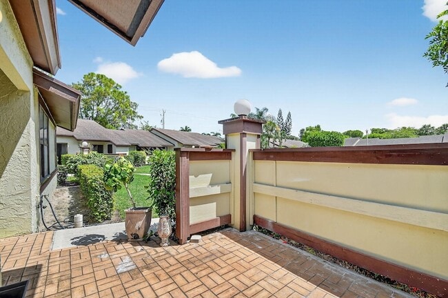 Photo - 270 Beaver Dam Ct