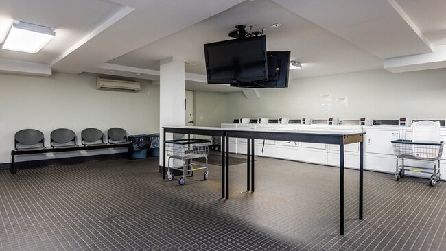 16-25-25 Putnam Ave Unit 5f