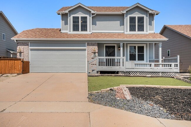 Building Photo - Remodeled 3-Bedroom with Central Air & Cov... Rental