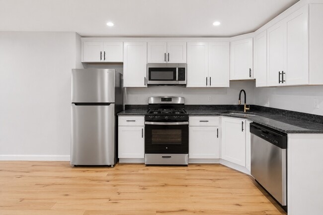 Photo - 2427 Ashland Ave