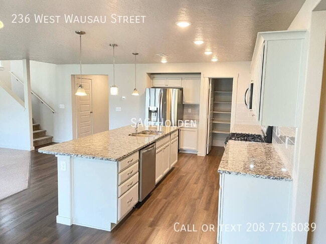 Photo - 236 W Wausau St