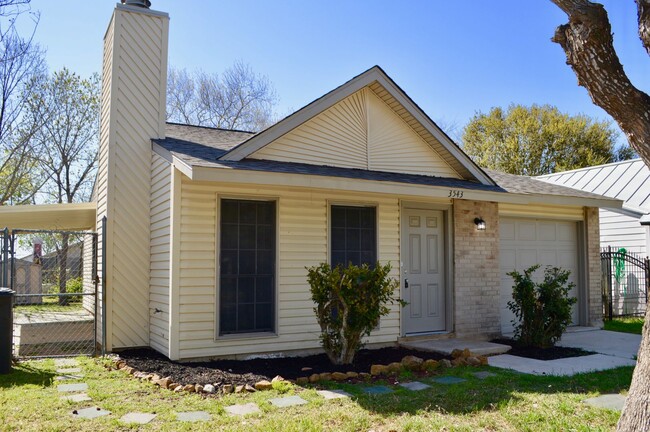 Charming & Newly Remodeled 2 bed 1 bath home - Charming & Newly Remodeled 2 bed 1 bath home