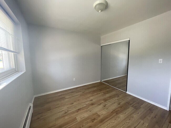 Photo - 7 Vimy Crescent Unit 9