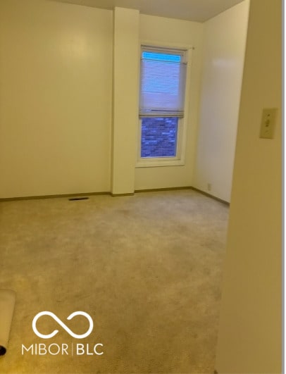 Photo - 290 Hurricane St