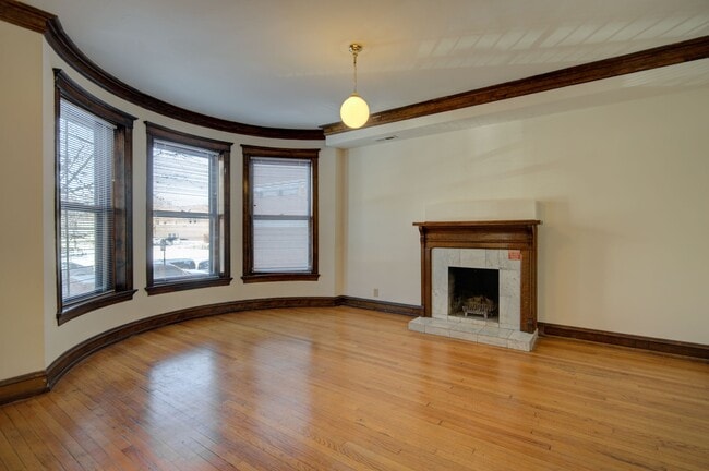 Photo - 845 W. Sheridan