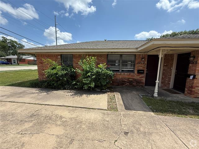 Building Photo - 1013 Custer Rd Rental