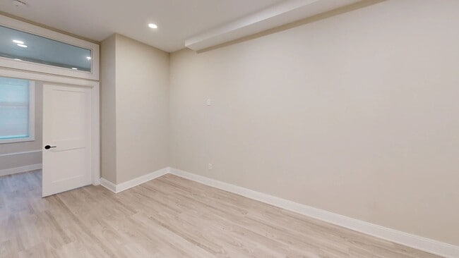 Photo - No Brokers Fee, Theater District of Boston, In-Unit Washer/Dryer, Brand new Renovation