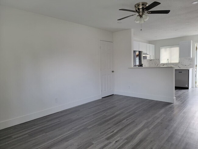 3860 NE 15th Ave Unidad West