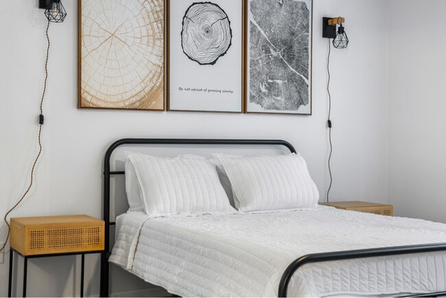 Photo - 107 Briar Ln