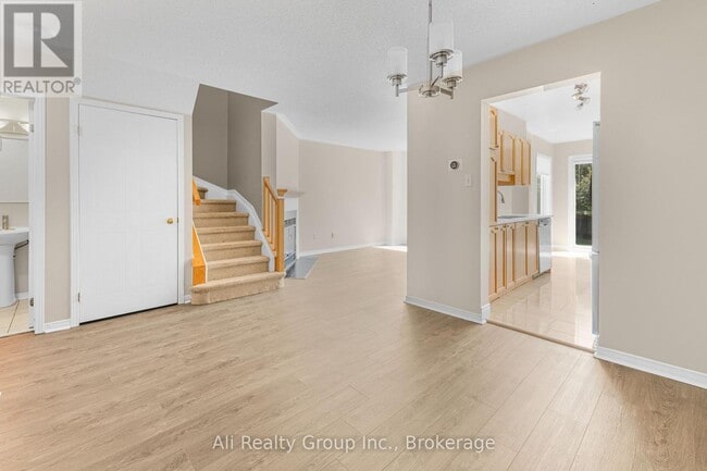 Photo - 68 Piper Crescent