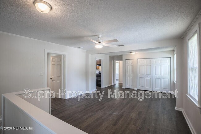 Photo - 3390 Stillman St