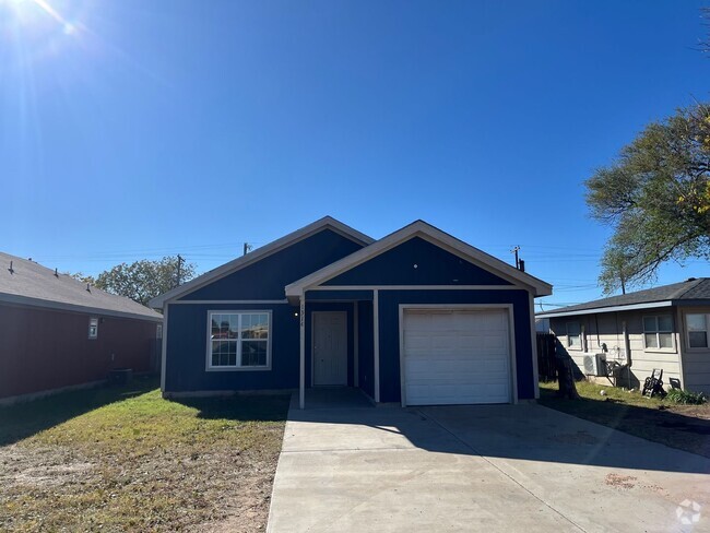 Building Photo - 3 bed / 2 bath 1 car garage in East Lubbock! Rental