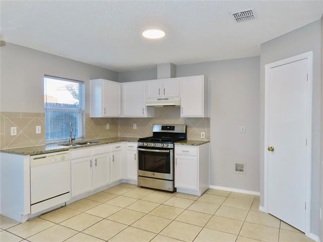 Photo - 805 Gillon Dr