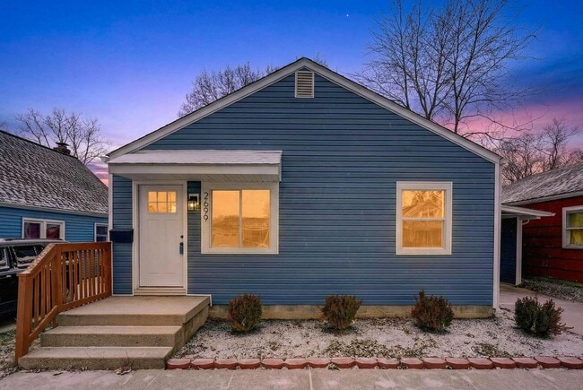 Photo - 2699 Pontiac St