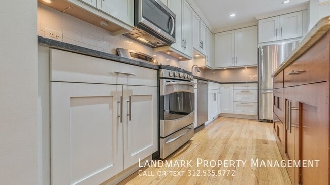 Photo - 1800 N Fremont St Unit 2