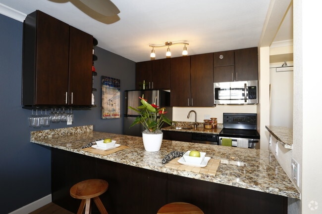 Photo - Skyline 1801