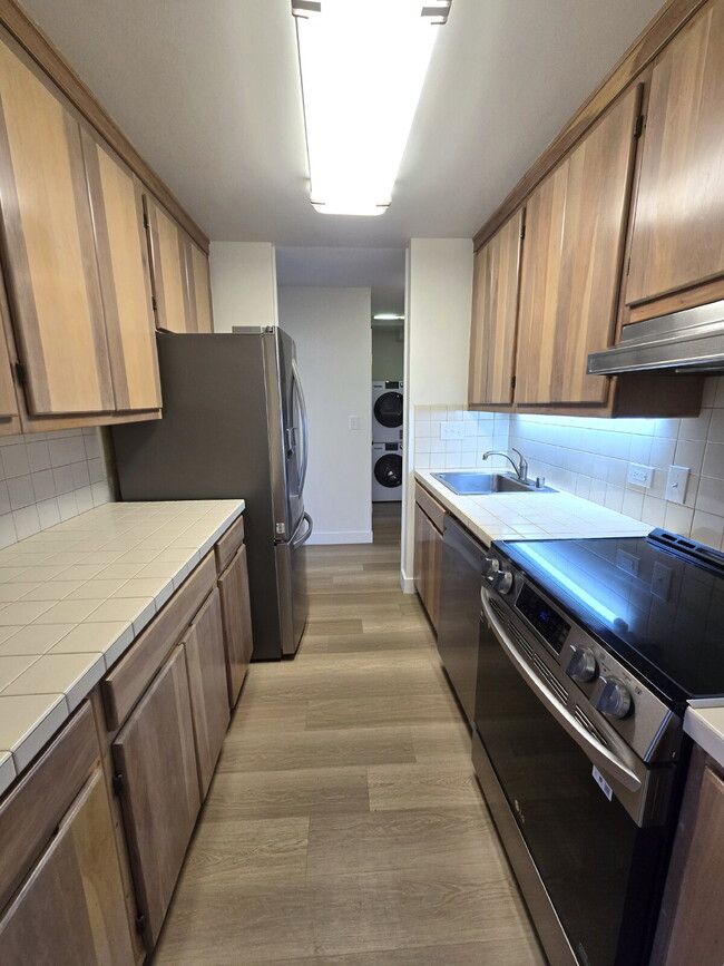 Photo - Large 2br/2ba/1pkg Condo near Blaisdell! Unit 4G