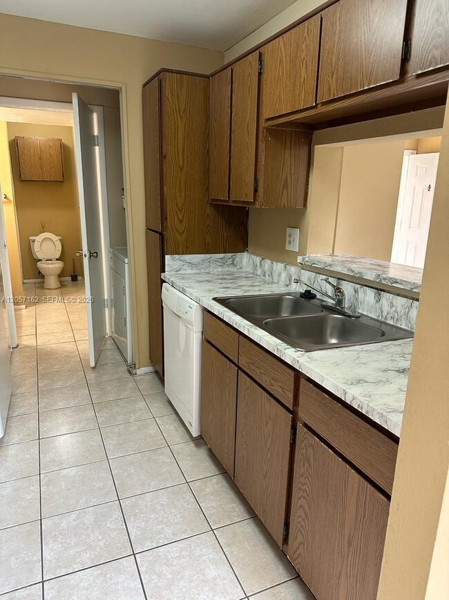 Photo - 4047 NW 87th Ave Unit 0