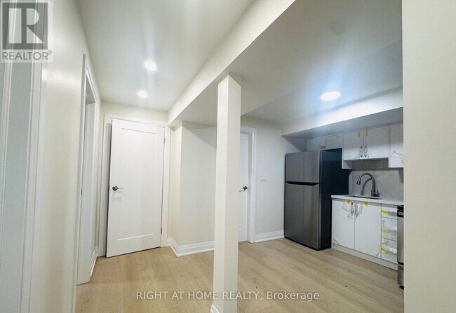 Photo - 26 Goodview Rd