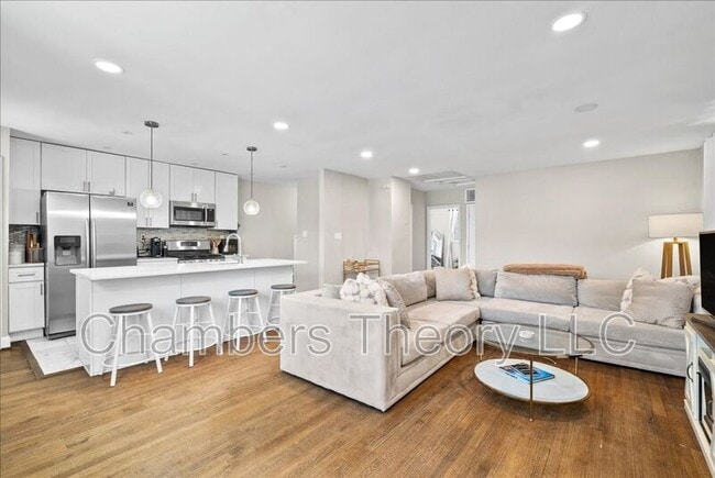 Photo - 12204 Bond St