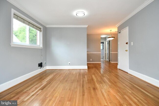4710 Queensbury Rd