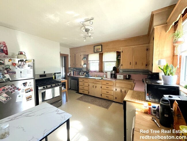 Photo - 27 Strathmore Rd Unit 1