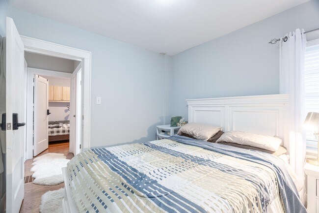 Photo - 571 St James St Unit Main