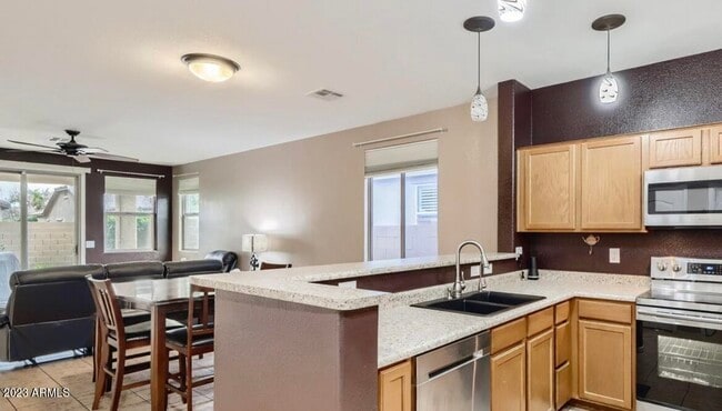 Photo - 17331 W Jefferson St