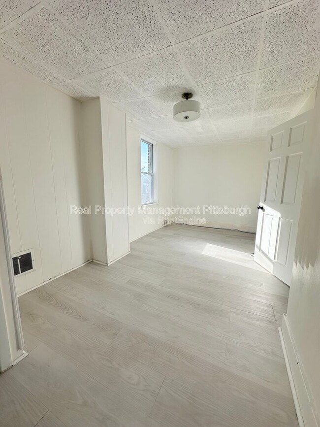 Photo - 1611 Westmont Ave Unidad 2