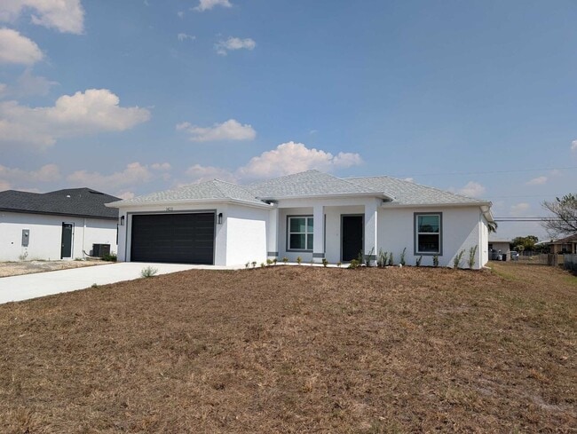 Building Photo - 1423 NE 12th Pl