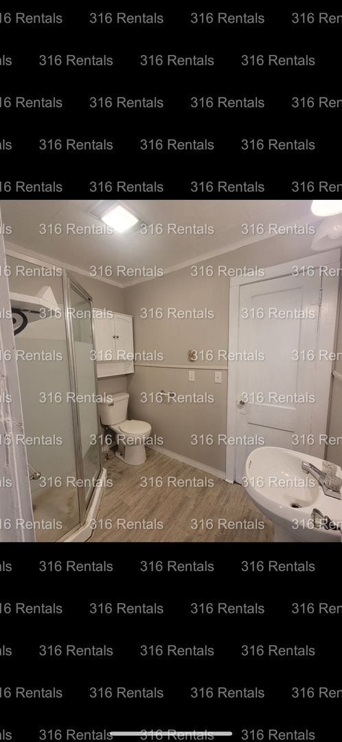 Photo - $1175 - 3 bed 1 bath - Single Family Home