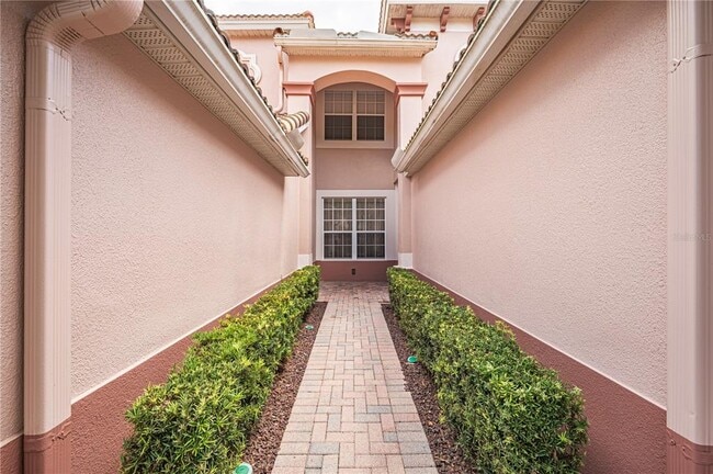 Photo - 1323 Gilford Point Ln