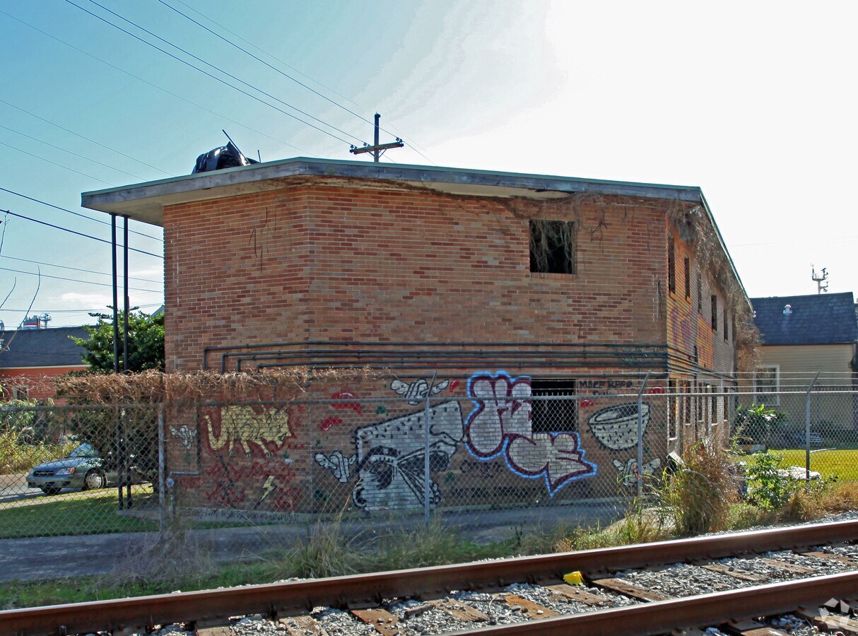 Photo - 608-610 Lesseps St