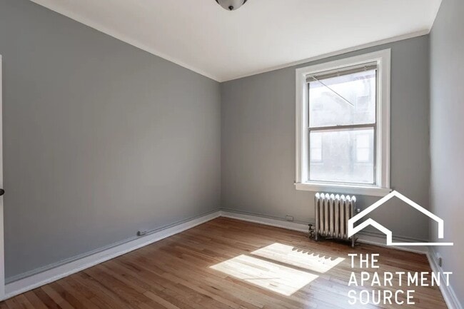 Photo - 1371 W Estes Ave Unit 1371 West Estes Avenue